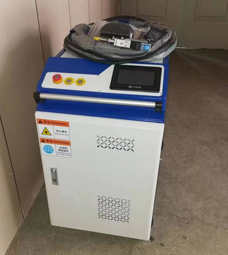 China Cheap Price 1000W 1500w  - Laser Cleaning Machine 2000W recension och pris