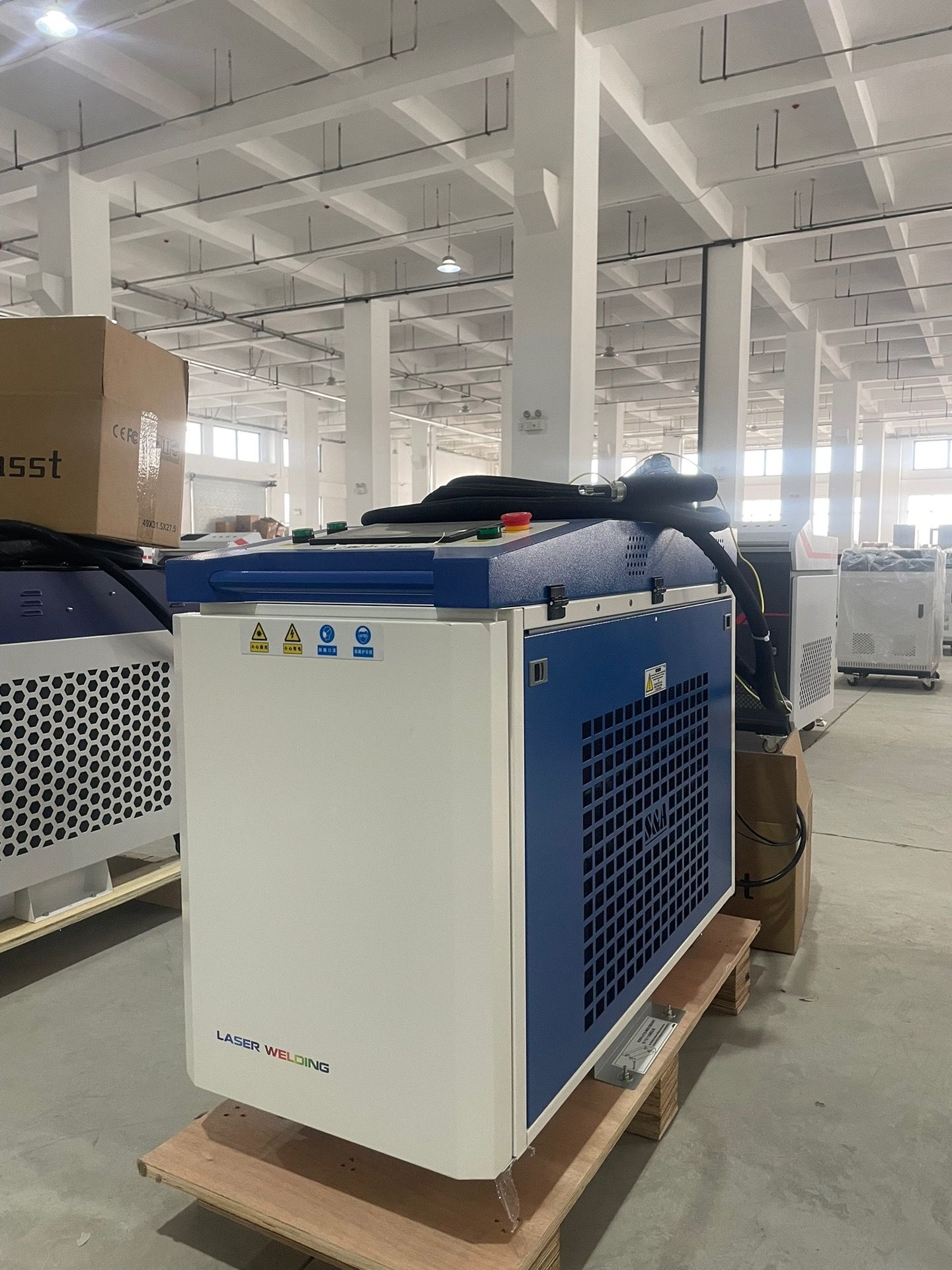 Factory Price 1500w 3000w Hand - Laser Welder 3000W Fiber recension och pris