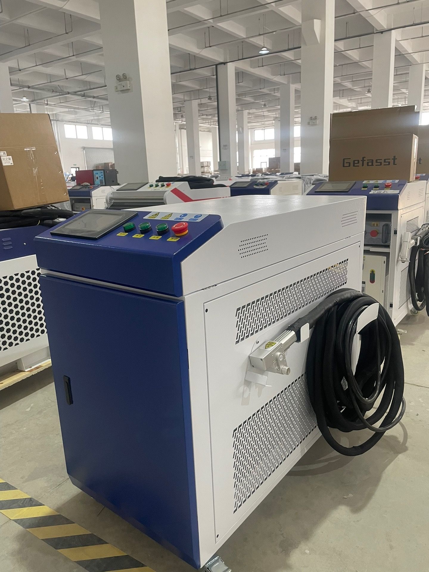 Factory Price 1500w 3000w Hand - Laser Welder 3000W Fiber recension och pris